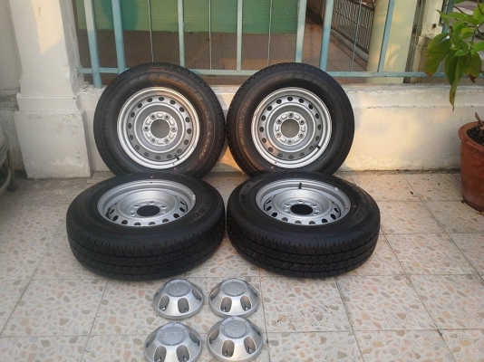 ขายกะทะล้อป้ายแดง Isuzu d-max ขอบ15 6รู 139.7 + ยาง Dunlop sp LT36 215/70r15 ยางผลิตสัปดาห์ที่ 04 ปี14 ตุ่มที่หน้ายางยังมีอยู่ทุกเส้นครับ  สนใจติดต่อเล็กคลองสามครับ 081-3747940