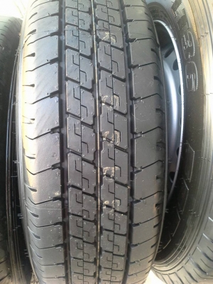 ขายกะทะล้อป้ายแดง Isuzu d-max ขอบ15 6รู 139.7 + ยาง Dunlop sp LT36 215/70r15 ยางผลิตสัปดาห์ที่ 04 ปี14 ตุ่มที่หน้ายางยังมีอยู่ทุกเส้นครับ  สนใจติดต่อเล็กคลองสามครับ 081-3747940