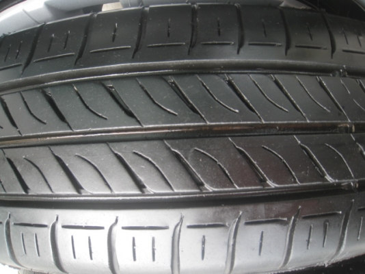 ขายกะทะล้อ mitsu mirage ขอบ14 4รู100 +ยาง Dunlop enasave ec300 165/65r14 ยางผลิตสัปดาห์ที่ 44 ปี12  สนใจติดต่อเล็กคลองสามครับ (081-3747940)