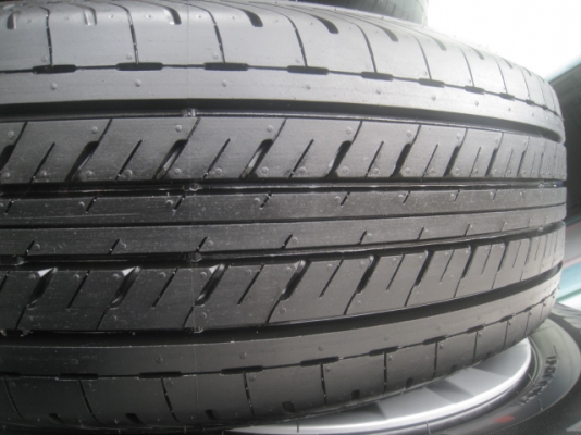 ขายล้อกะทะป้ายแดง vigo 15" 5 รู 114.3 + ยาง bridgestone duravis r611 205/70r15 ยางผลิตสัปดาห์ที่ 42 ปี 13 ตุ่มที่หน้ายางมีทุกเส้นครับ  สนใจติดต่อเล็กคลองสามครับ (081-3747940)