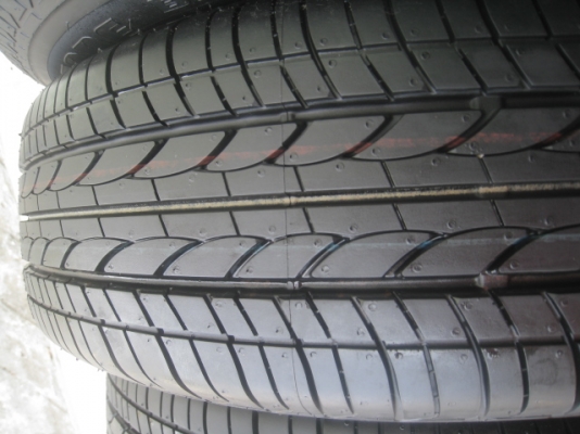 ขายล้อแม็กป้ายแดง Avanza 15"x5" et45 4รู114.3 + ยาง Bridgestone b250 185/65r15 ยางผลิตสัปดาห์ที่ 47ปี13 ตุ่มและสีที่หน้ายางมีทุกเส้นครับ  สนใจติดต่อเล็กคลองสามครับ (081-3747940)