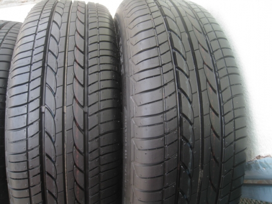 ขายล้อแม็กป้ายแดง Avanza 15"x5" et45 4รู114.3 + ยาง Bridgestone b250 185/65r15 ยางผลิตสัปดาห์ที่ 47ปี13 ตุ่มและสีที่หน้ายางมีทุกเส้นครับ  สนใจติดต่อเล็กคลองสามครับ (081-3747940)