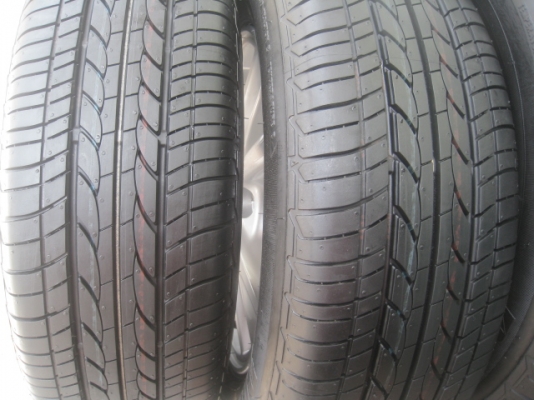 ขายล้อแม็กป้ายแดง Avanza 15"x5" et45 4รู114.3 + ยาง Bridgestone b250 185/65r15 ยางผลิตสัปดาห์ที่ 47ปี13 ตุ่มและสีที่หน้ายางมีทุกเส้นครับ  สนใจติดต่อเล็กคลองสามครับ (081-3747940)