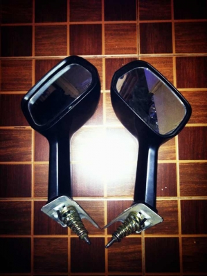 กระจกติดแก้มมือสองจากยี่ปุ่น....สวยๆ 1500 กระจกติดแก้มมือสองจากยี่ปุ่น....สวยๆ 1500