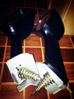 กระจกติดแก้มมือสองจากยี่ปุ่น....สวยๆ 1500 กระจกติดแก้มมือสองจากยี่ปุ่น....สวยๆ 1500