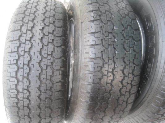 ขายล้อแม็กป้ายแดง New d-max 16"x7" et33 6รู139.7 + ยาง Bridgestone Dueler H/T 689 245/70r16 ยางผลลิตสัปดาห์ที่ 25 ปี13 ตุ่มที่หน้ายางยังมีทุกเส้นครับ  สนใจติดต่อเล็กคลองสาม (081-3747940)