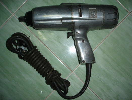 ขายบล็อคไฟฟ้าUSA. newyork london  4หุน ไฟ 220v