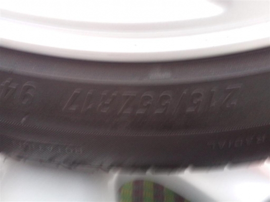 ขายเเม๊กวีโก้ พร้อมยาง 215/55/17 ปี 2012 ขายเเม๊กวีโก้ พร้อมยาง 215/55/17 ปี 2012