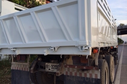 รถบรรทุกถูกขโมยครับ!!!! ช่วยเป็นหูเป็นตาหน่อยครับ มีรางวัลนำจับ50000!!! ตามรูปเลยครับ