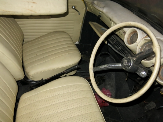 ขาย VW Type3 Fastback 1967 ซื้อหนึ่ีงแถมหนึ่ง