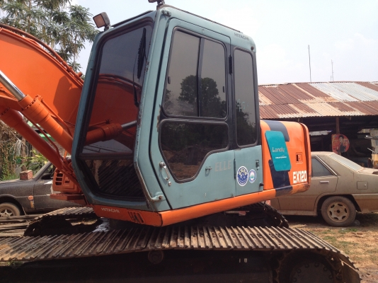 ขายด่วน  ขายถูกคาบ รถสวยเก่านอกสภาพดี