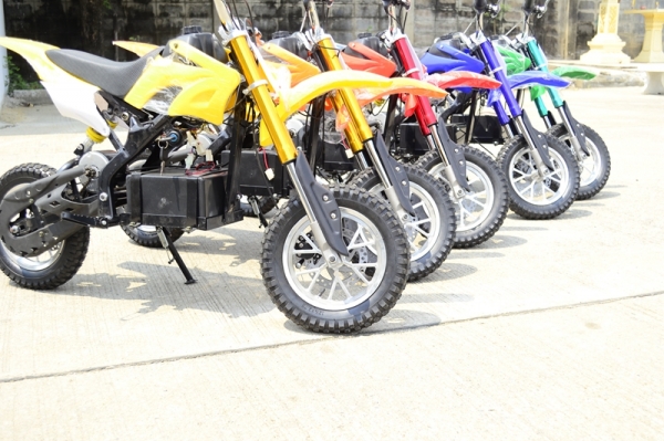 เด็กมอเตอร์ไซค์  49 cc. 2 0 จังหวะ    ราคา 8500