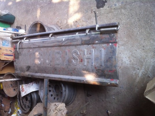 กระบะสแตนเลส สภาพดีมากๆ ของมิตซู ไซโคลน ตอนเดียว