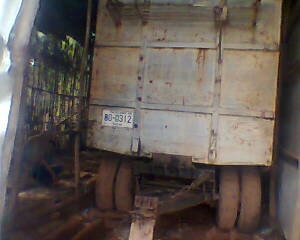 ขายรถสิบล้อHINOKT925ไมดรั้มพ่วงแม่ลูกเครืองEK100-260แรง