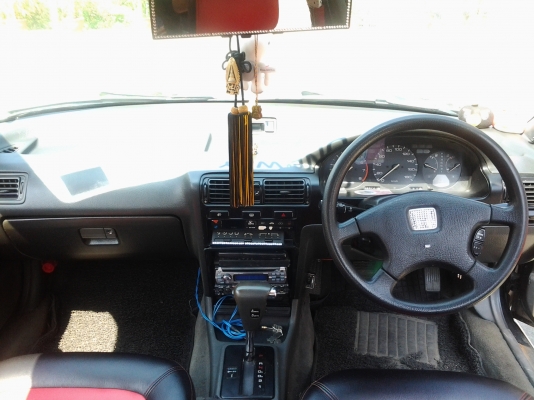 ตาเพชรแต่งเตี้ย ภายในญี่ปุ่น