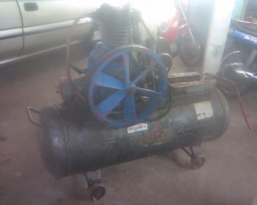 ปั้มลมตัวใหญ่