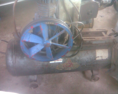 ปั้มลมตัวใหญ่