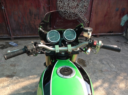 ขาย(แลก-เทิร์น) คาวา ซัฟฟาย400 ทะเบียนแท้ จดปี2536 เครื่องใหม่ปี04 ของแต่งเทพๆแท้ญี่ปุ่นเต็มลำ รถสวยมากๆครับ แค่ของแต่ก็เกินราคารถแล้วครับ รับรองได้คันนี้ไปคุ้มมากครับ