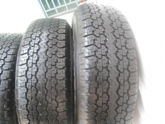 ขายล้อแม็ก new dmax 16"x7" et33 6 รู 139.7 ยาง bridgestone dueler h/t 689 245/70r16 ยางผลิตสัปดาห์ที่ 19 ปี 12 .ใช้มา 12,xxx km  สนใจติดต่อเล็กคลองสามครับ (081-3747940)