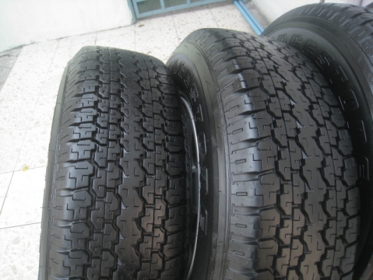 ขายล้อแม็ก new dmax 16"x7" et33 6 รู 139.7 ยาง bridgestone dueler h/t 689 245/70r16 ยางผลิตสัปดาห์ที่ 19 ปี 12 .ใช้มา 12,xxx km  สนใจติดต่อเล็กคลองสามครับ (081-3747940)