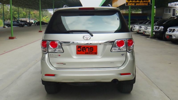TOYOTA FORTUNER 3.0  AT 4WD ปี 2012