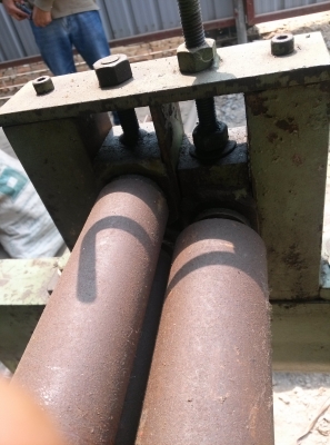 ขายครับขายเครื่องม้วนท่อ ยาว 4 ฟุต เพลาตัน 2.5" สภาพสวย พร้อมใช้ 15000 บาท 0814583376 ช่างเอก มีบรอการจัดส่งทั่วประเทศ ขายครับขายเครื่องม้วนท่อ ยาว 4 ฟุต เพลาตัน 2.5" สภาพสวย พร้อมใช้ 15000 บาท 0814583376 ช่างเอก มีบรอการจัดส่งทั่วประเทศ