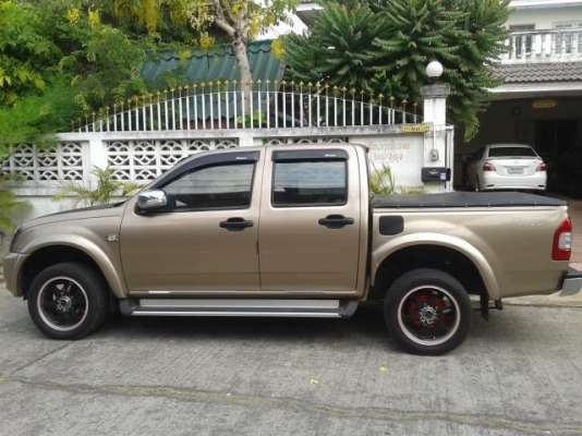 ขาย ISUZU D-MAX CAB4 SX2.5TURBO DDI ราคา 300,000 บาท ขาย ISUZU D-MAX CAB4 SX2.5TURBO DDI ราคา 300,000 บาท
