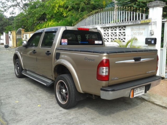 ขาย ISUZU D-MAX CAB4 SX2.5TURBO DDI ราคา 300,000 บาท ขาย ISUZU D-MAX CAB4 SX2.5TURBO DDI ราคา 300,000 บาท