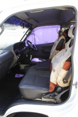 รายละเอียด ขายรถตู้ Toyota สภาพดี ติดแก๊สเรียบร้อย