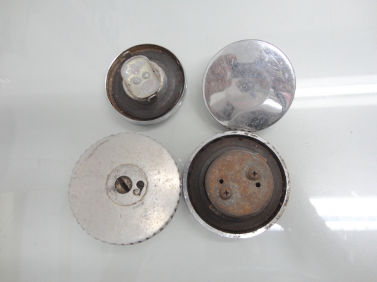 ขายฝาปิดถังน้ำมัน suzuki k-125 สนใจโทร.081-005-8785