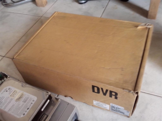 ขายเครื่องบันทึก DVR 4CH พร้อม HD 250 GB กล้องอีก 4 ตัวพร้อมสาย อะเเด๊บเตอร์กล้อง 2 ชุด