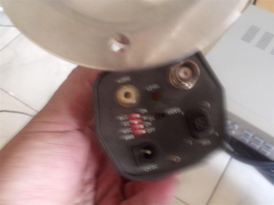 ขายเครื่องบันทึก DVR 4CH พร้อม HD 250 GB กล้องอีก 4 ตัวพร้อมสาย อะเเด๊บเตอร์กล้อง 2 ชุด