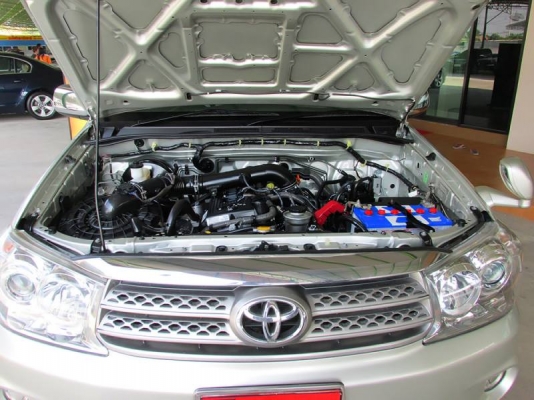 TOYOTA FORTUNER 2.7  AT RWD ปี 2009