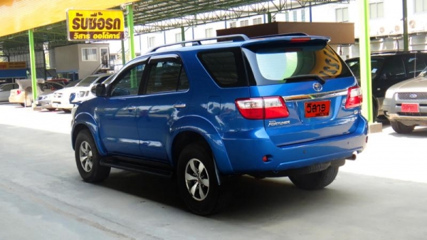 TOYOTA FORTUNER 2.7  AT RWD ปี 2009