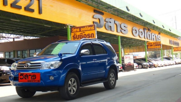 TOYOTA FORTUNER 2.7  AT RWD ปี 2009