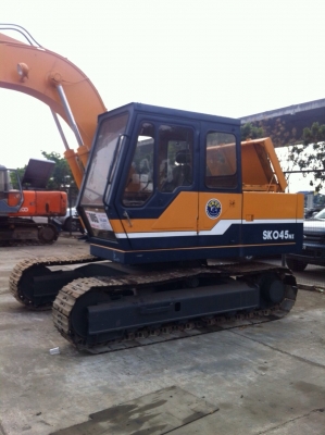 ขายแมคโฮ kobelco SK045 N1
