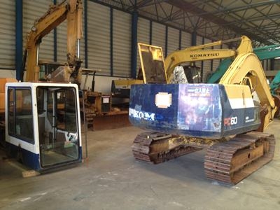 ขาย PC60-6 นำเข้าจากญี่ปุ่น สินค้าเพิงมาถึงครับ ติดต่อ 090-9694506, 080-3031241