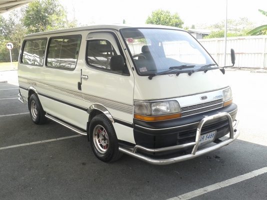 ขายรถตู้หัวจรวด สภาพดี 95000