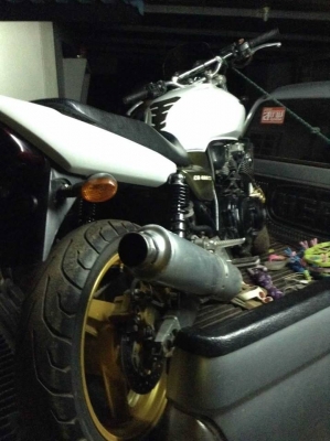 ด่วน!!! ขาย cb 400  เทคนักเรียนปี 200    ราคาเดิม79000  บาท  ลดราคาเหลือ 69000 บาท