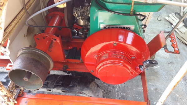 รถบรรทุกการเกษตรแทรคยาง