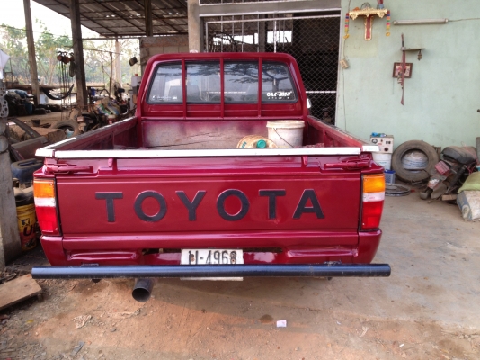 ขาย Toyota YN50 สีแดง ราคาเบาหวิว