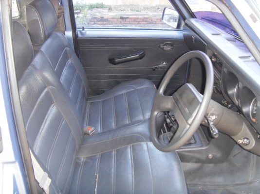 ขามมาสด้าแฟมิเลีย