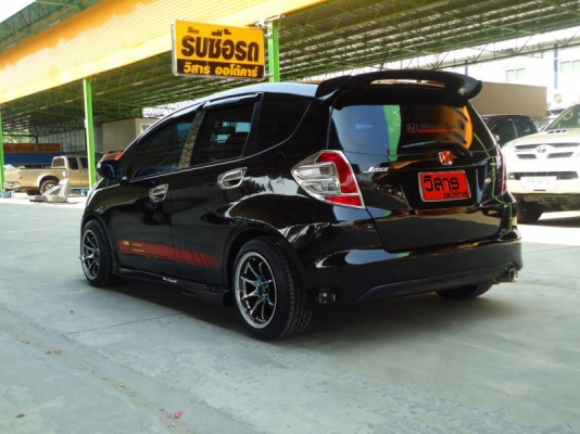 HONDA JAZZ   i-VTEC 1.5 AT ปี 2010