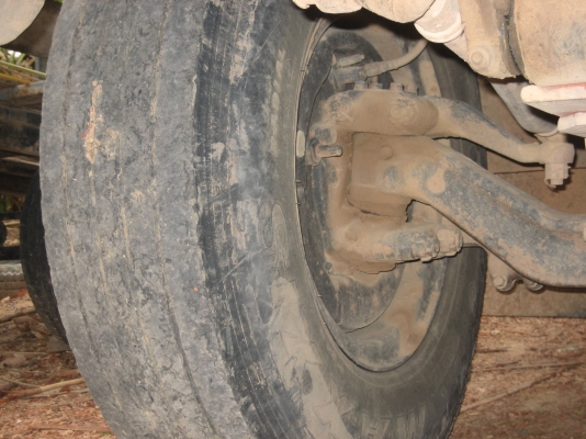 ITSUBISHI  527   2เพลา 195 แรง  930,000  บาท