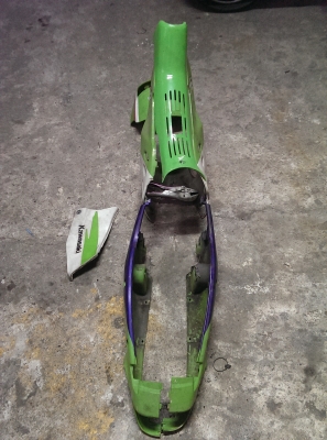 ขายชุดสี KAWASAKI LEO SE. ของแท้ครับ