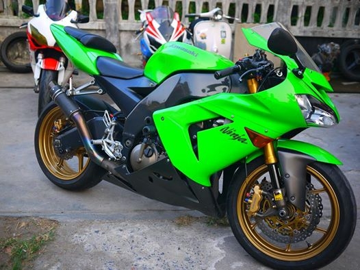 ขาย ZX10 ปี 2005 พร้อมทะเบียนแท้777 ขาย ZX10 ปี 2005 พร้อมทะเบียนแท้777