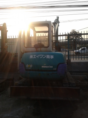 ขายรถขุดยี่ห้อ komatsu-pc40-7 รถนอกนำเข้าจากญี่ปุ่น