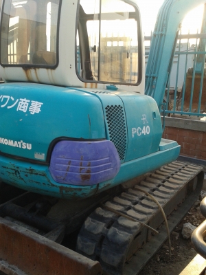 ขายรถขุดยี่ห้อ komatsu-pc40-7 รถนอกนำเข้าจากญี่ปุ่น