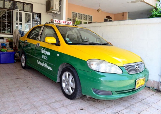 Taxi Altis ตัว E NGV ถังใหญ่ เหลือวิ่ง 2 ปี 10 เดือน