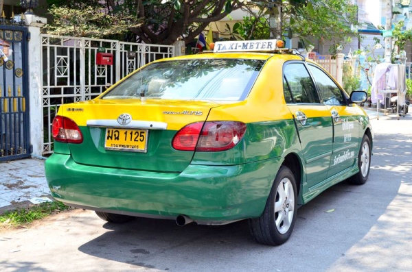 Taxi Altis ตัว E NGV ถังใหญ่ เหลือวิ่ง 2 ปี 10 เดือน